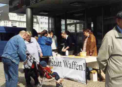 Waffeln statt Waffen
